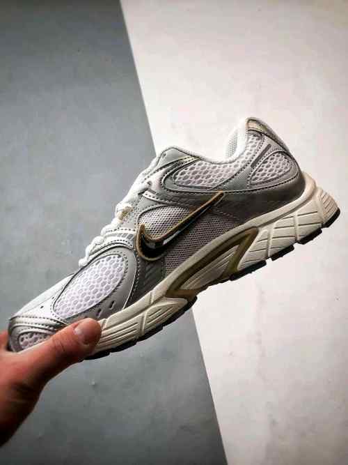 Nik_ee V5 RNR Parachute Beige Metallic Pewter shoes