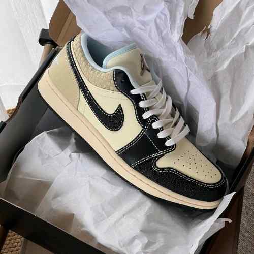 Nikee Air Jordan 1 Low Coconut Milk Black
