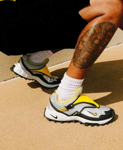 Nikee ACG phassad (blackyellow zest metallic silver)