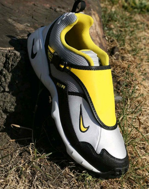 Nikee ACG phassad (blackyellow zest metallic silver)