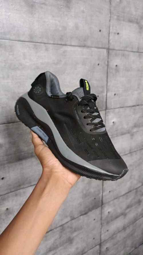 Nikee Infinity Run 4 ReactX Gore Tex All Black 105