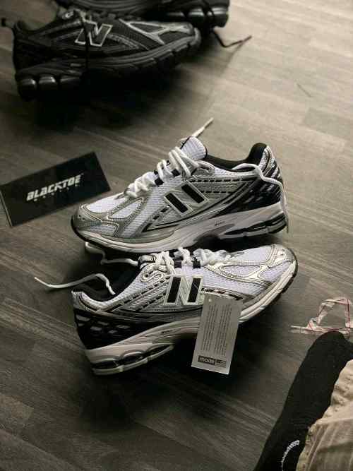 NewBalance 1906R SILVER BLACK