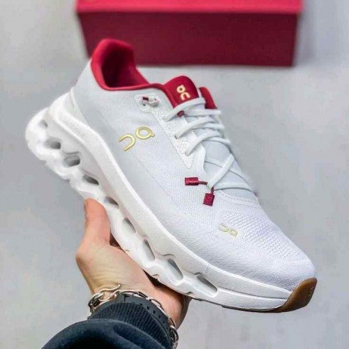 On Running Cloud Ivory Pearl Chinese Of the Year 302