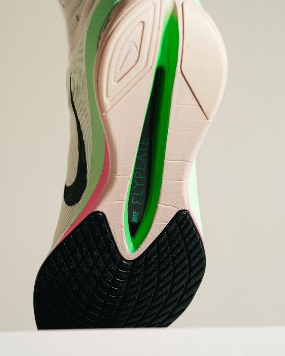 Nik.e_Zoom_X_Vaporfly_Next%_4 White Hyper Pink Mint Foam Black 504