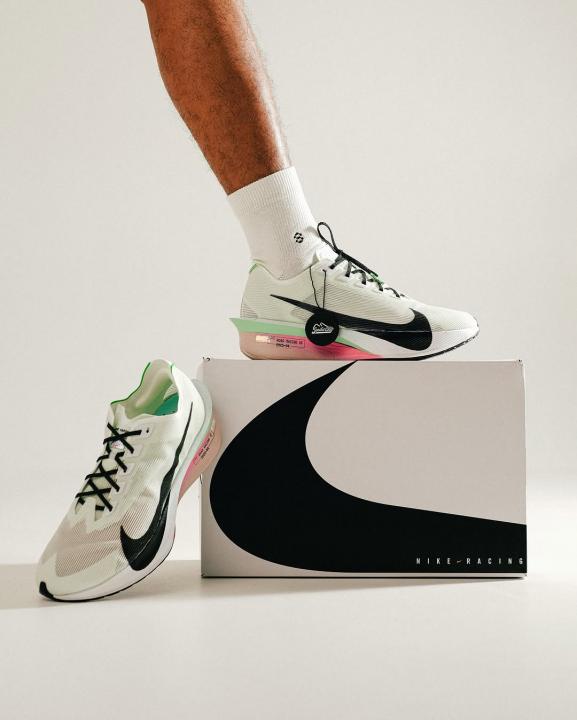 Nik.e_Zoom_X_Vaporfly_Next%_4 White Hyper Pink Mint Foam Black 504