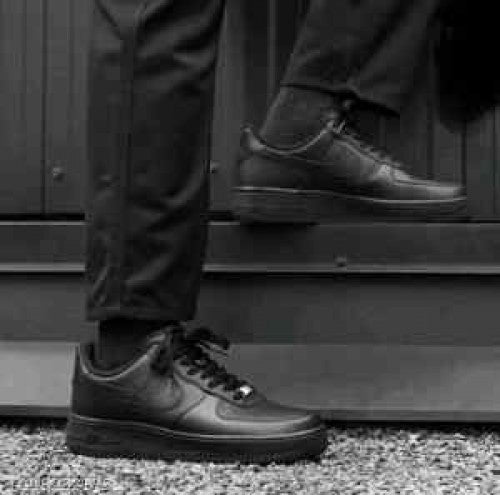 Nikee AirForce 1 Low 07 Triple Black
