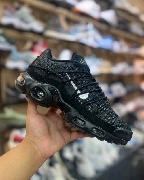 nikee AirMax Tn Plus Toggle Black Reflective