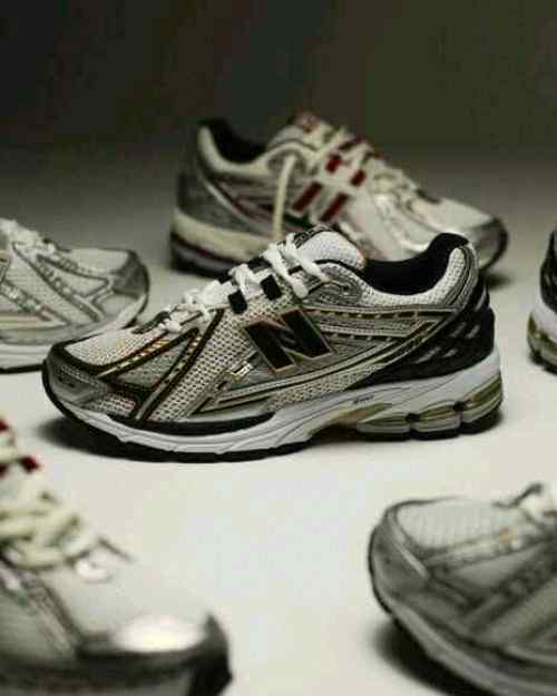NewBalance 1906R Metallic Gold