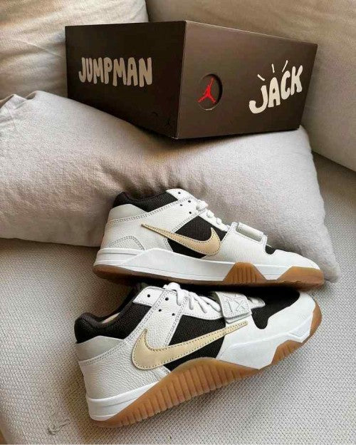 Nik_e Air Jordan Retro 1 x Travis Scott Jumpman Jack 221