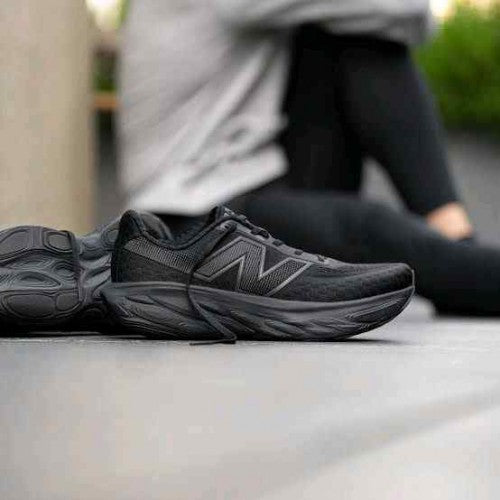 Neww Balance Fresh Foam x More Evoz V5 Triple Black
