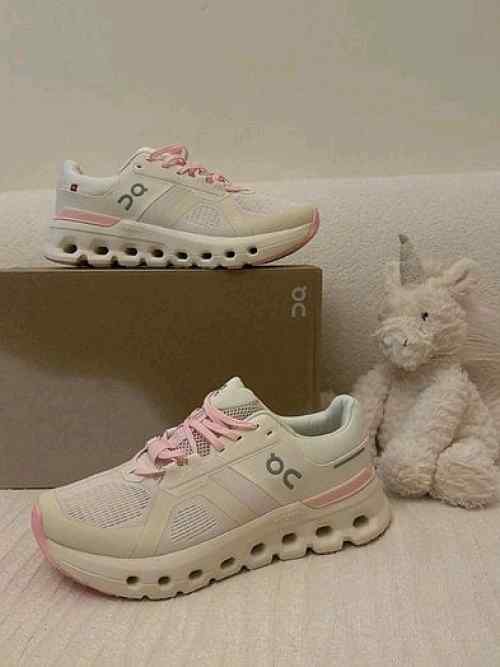 On Cloud Running Runner Shoes White Pink Sporty Elegant