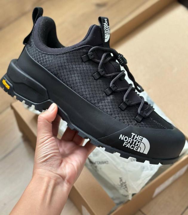 NorthFace Goretex Sneaker Vibram Sole 121