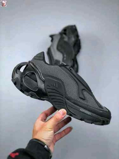 adidass Wonder Runner All Black
