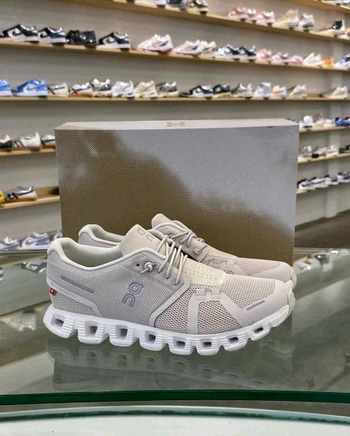 On Cloud 5 Pearl White