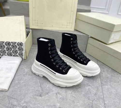 Alexander McQueen Tread Slick High Black White