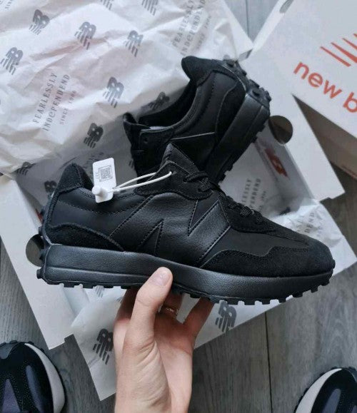 Neww Balance 327 Triple Black