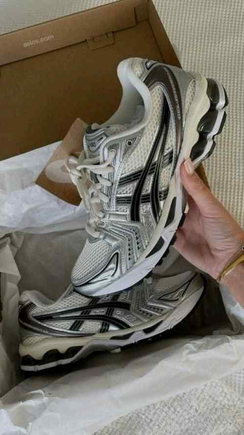 Asicss Gel Kayano 14 Black Cream Metallic Plum