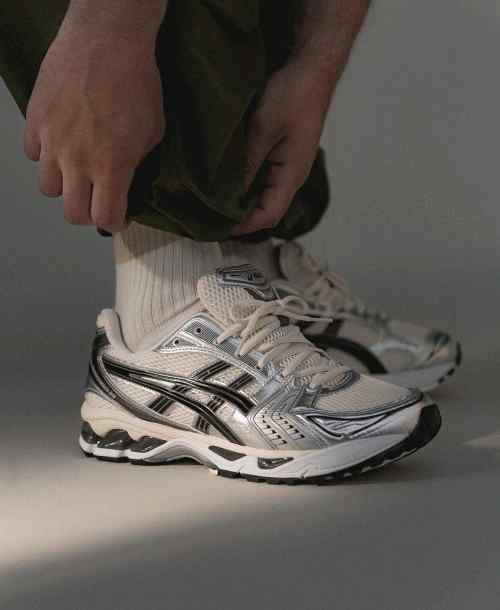 Asicss Gel Kayano 14 Black Cream Metallic Plum