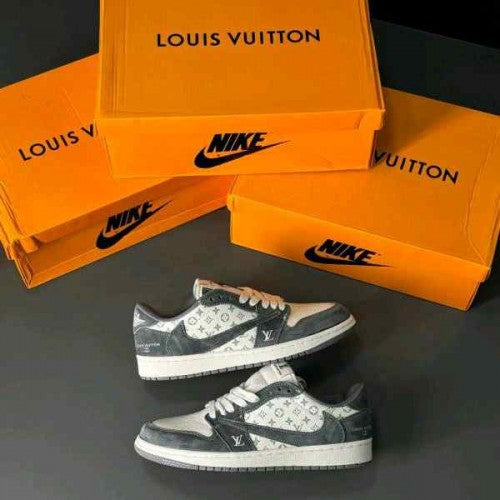 AIR JORDAN 1 LOW TRAVIS SCOTT X LOUISS VUITTONN
