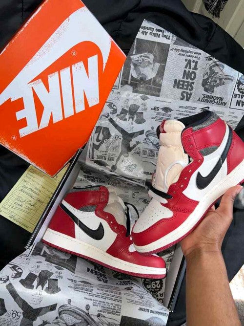 Air Jordan Retro 1 High Lost and Found 152