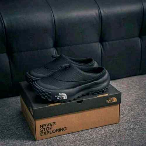 Thee North Face Never Stop Mule Black
