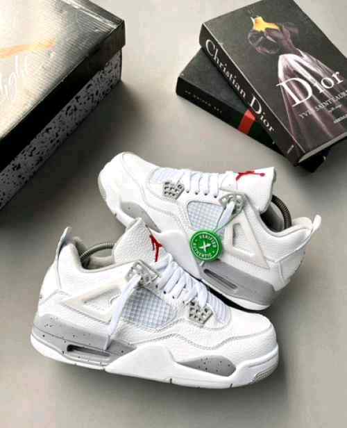 Nikee Air Jordan Retro 4 Oreo Semi Ua