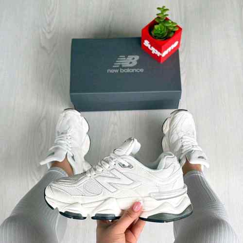 New Balancee 9060 X United ArrowsWhite