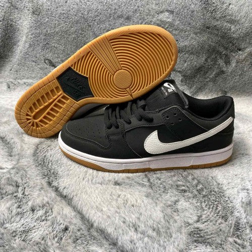 Nikee SB Dunk Low Pro Black Gum