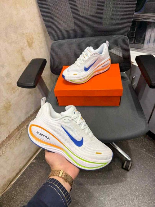 Nik e Zoom X Vomero Plus Running Shoes