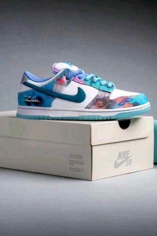Nikee Dunk Low Sb X Futura Laboratorise