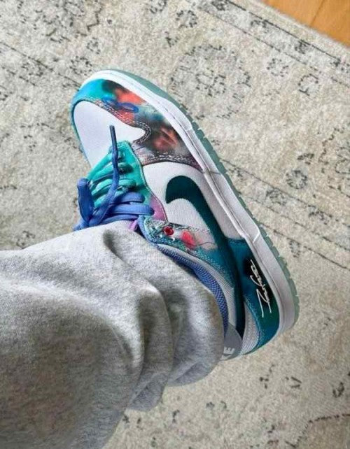 Nikee Dunk Low Sb X Futura Laboratorise