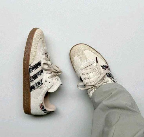 Adidass X END Samba consortium cup ecru Tint