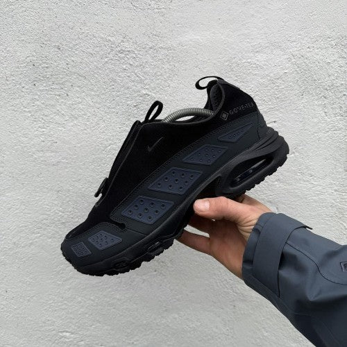Nik_ee AirMax SNDR GORE TEX Black and Dark Smoke Grey 122