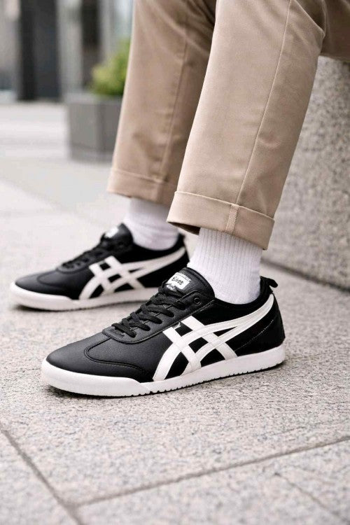 Onitsukaa Tiger Mexico 66 Black White Sole
