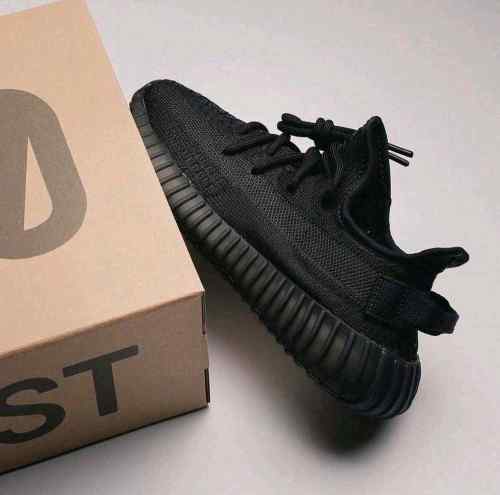 Adidass Yeezy Boost 350 V2 Onyx SEMI UA