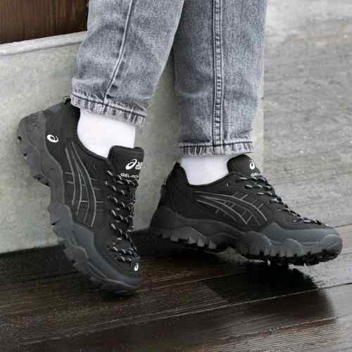 Asicss Gel-Pickax Black