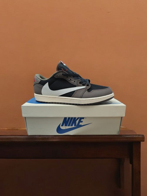 Travis scott x Air Jordan 1 low OG DARK MOCHA 471