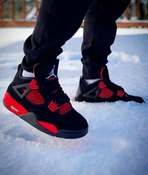 Nik.e Air Jordan Retro 4 Red Thunder