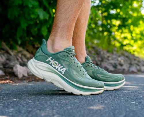 Hoka Clifton 10 Truffle Salt