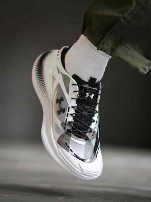 Underr Armour Echo SlipSpeed White Black