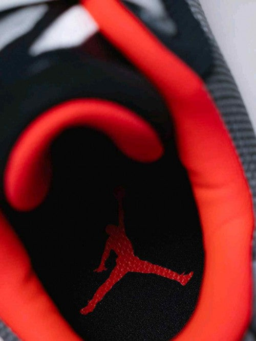Nikee Air Jordan Luka 77 Bloodline