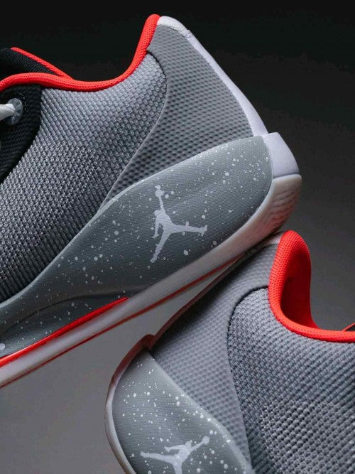 Nikee Air Jordan Luka 77 Bloodline