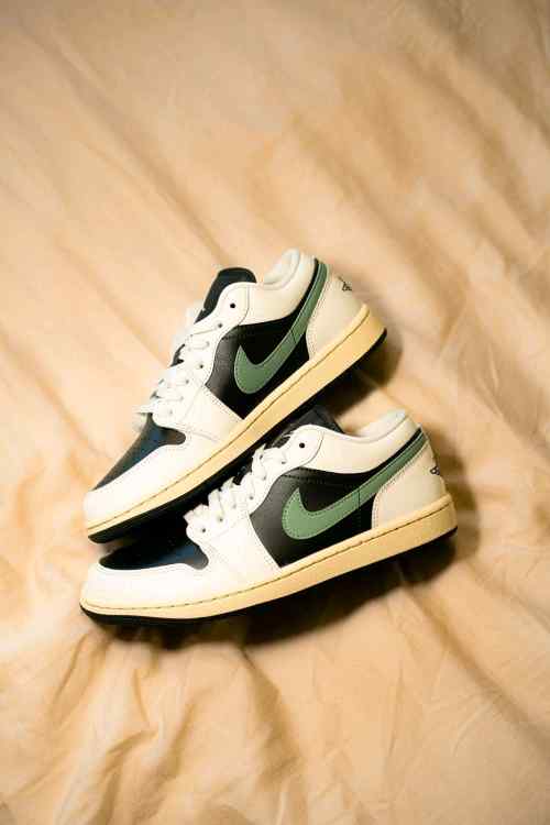 Nikee Air Jordan 1 Low Jade Smoke