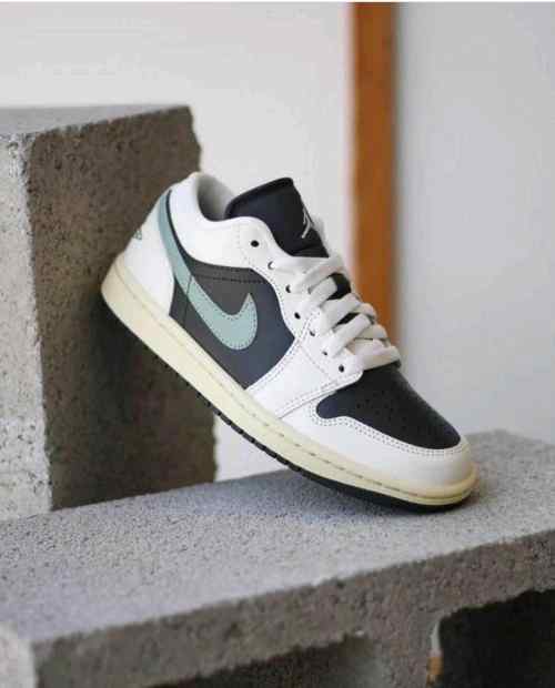 Nikee Air Jordan 1 Low Jade Smoke