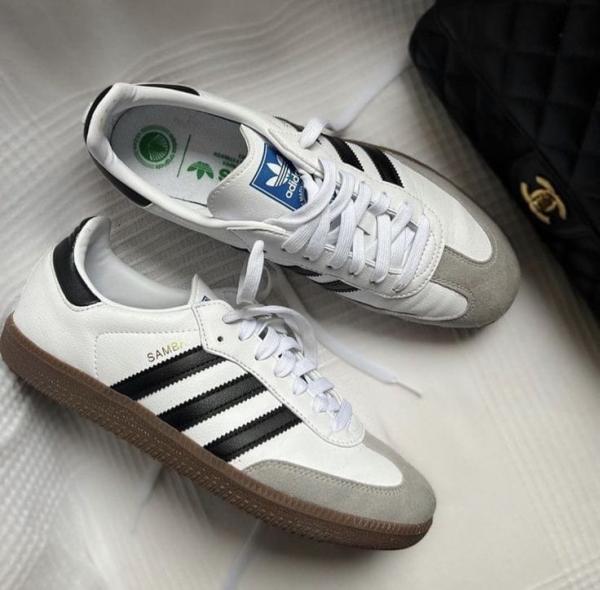 Adida.s Samba White to Black 135