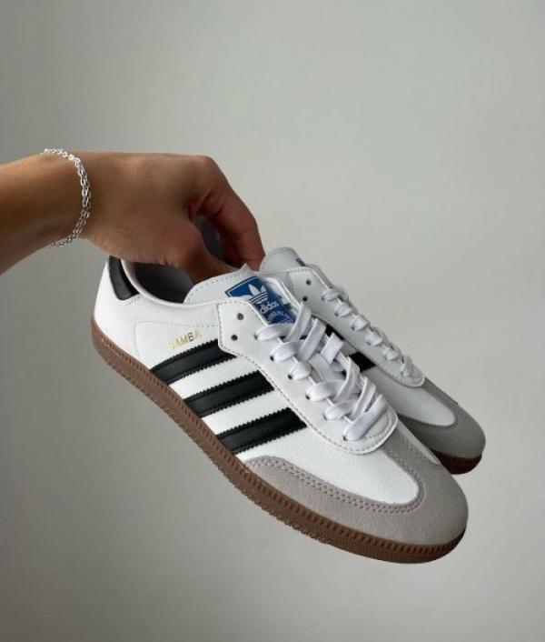 Adida.s Samba White to Black 135