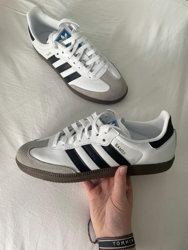 Adida.s Samba White to Black 135