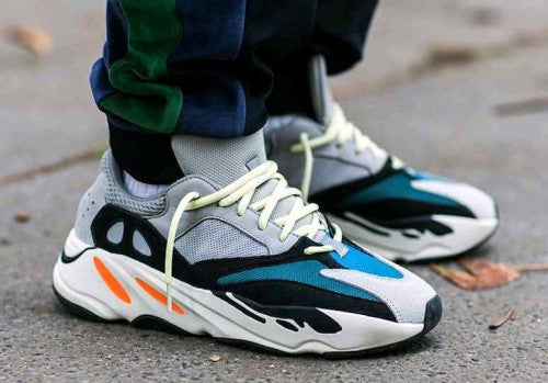 Adidass Yeezy Boost 700 Wave Runner