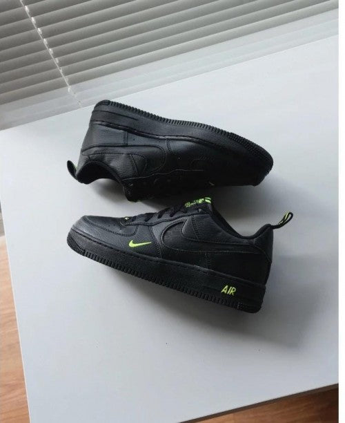 Nik_ee airforce 1 low 07 Black Volt 117