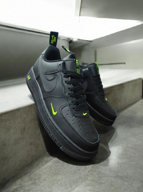 Nik_ee airforce 1 low 07 Black Volt 117